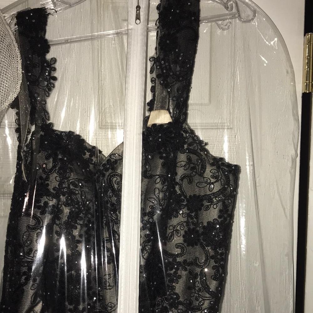Dress for sale only worn once it’s black and white with sparkles